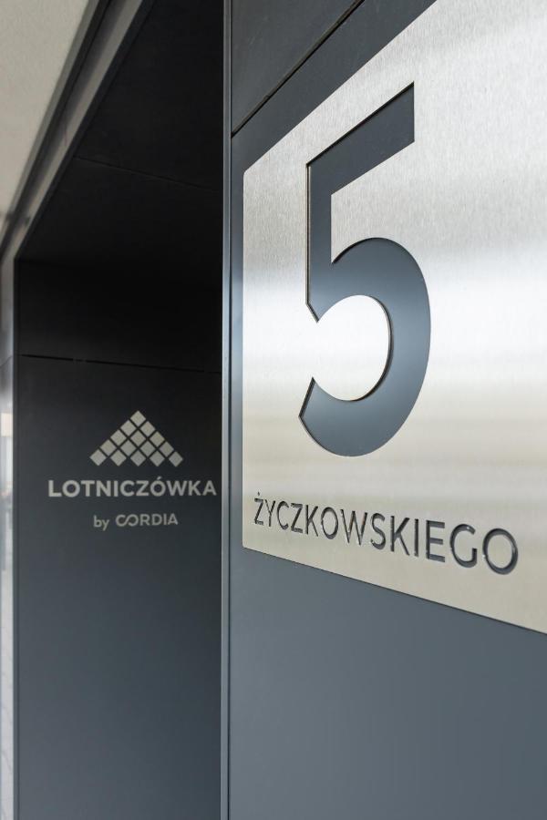 Lotniczowka By Renters Prestige Leilighet *