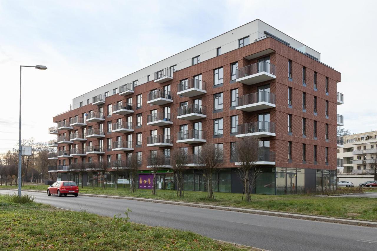 Lotniczowka By Renters Prestige Leilighet *